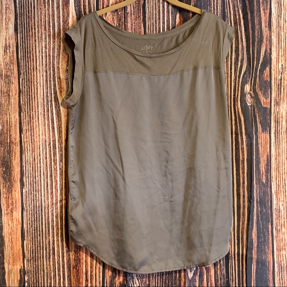 ⛱ Loft silk like tank